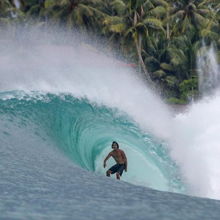 Oseda Nias Surf House Hotell Hilibotodane Exteriör bild