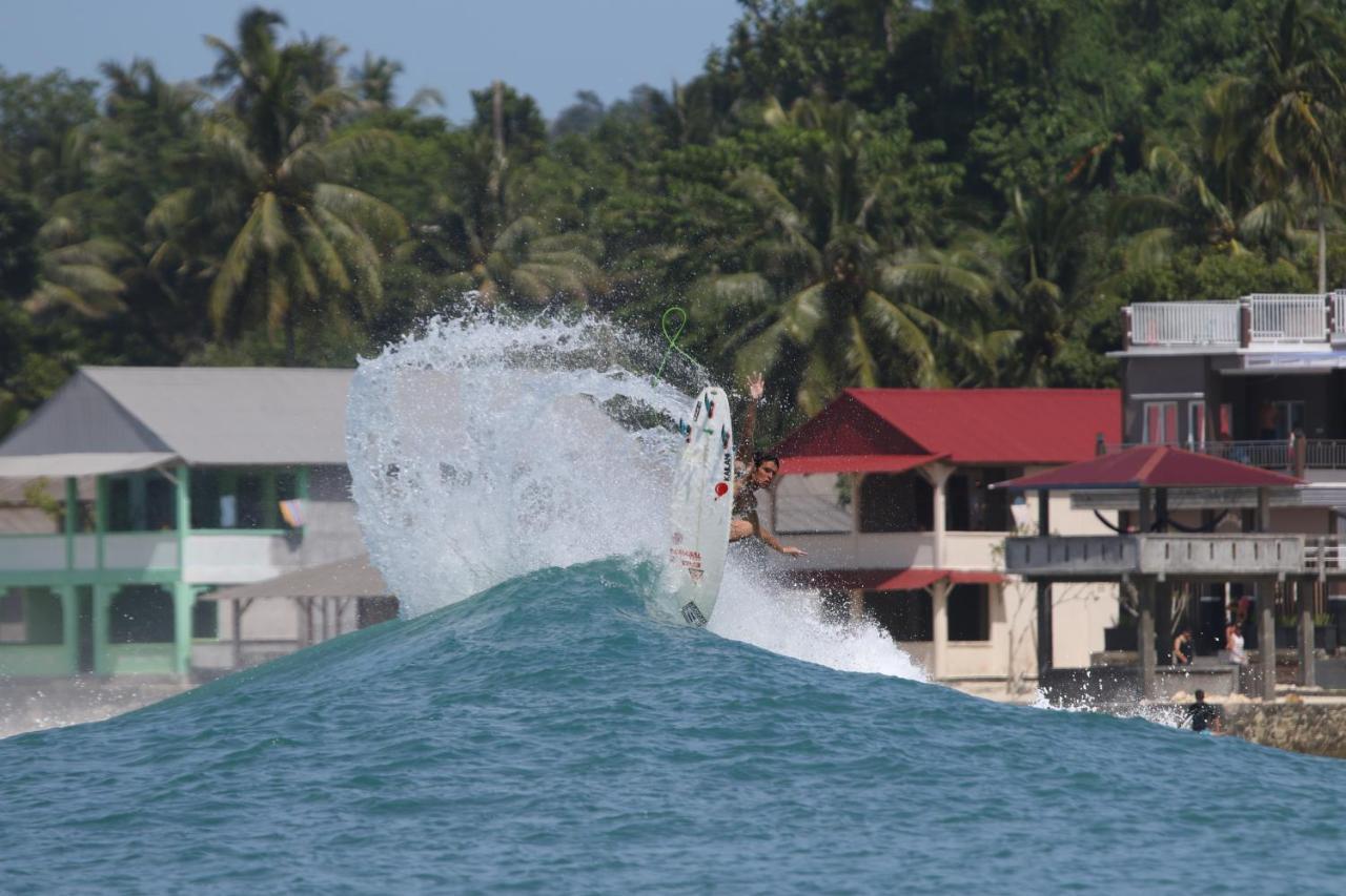 Oseda Nias Surf House Hotell Hilibotodane Exteriör bild